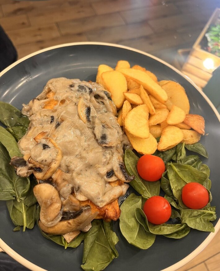 Куриное филе с грибами на гриле