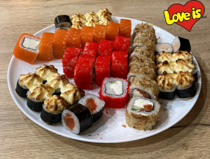Сет «Love is»
