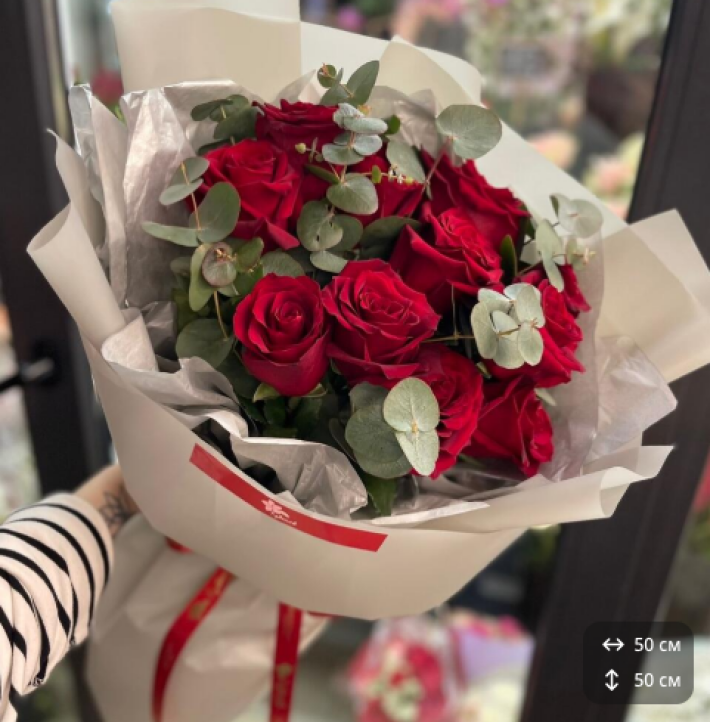 Букет из красных роз
