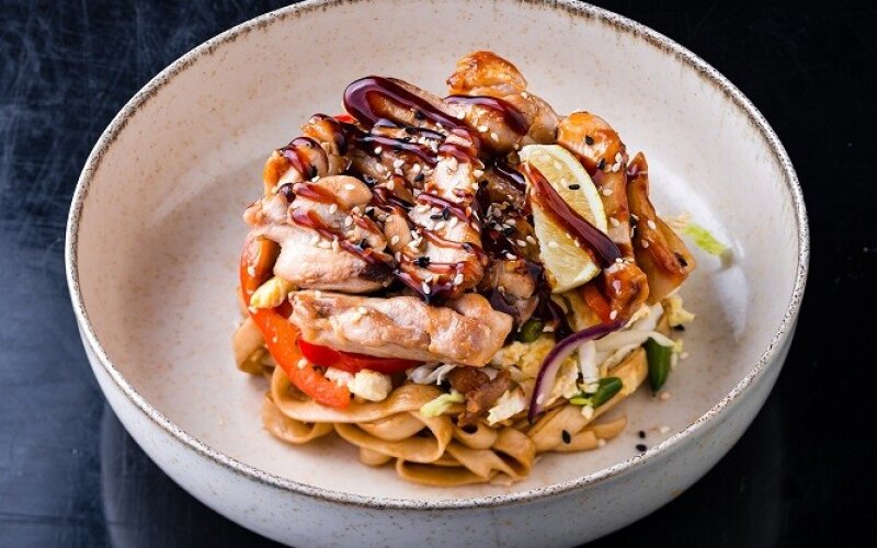 Удон с курицей