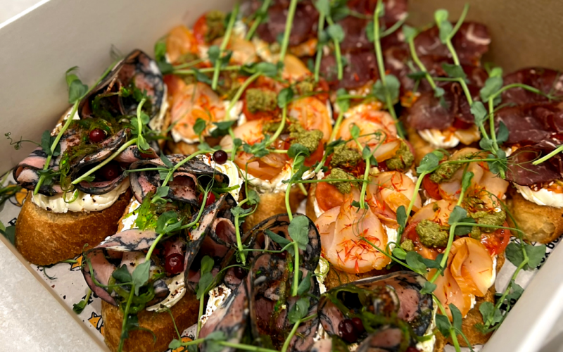 Бокс  Азиатский с брускеттами maxi