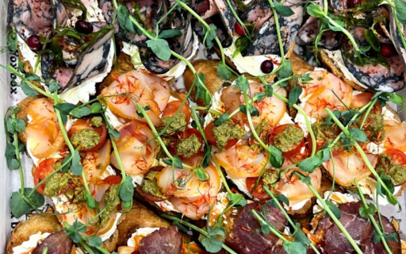 Бокс  Азиатский с брускеттами mini