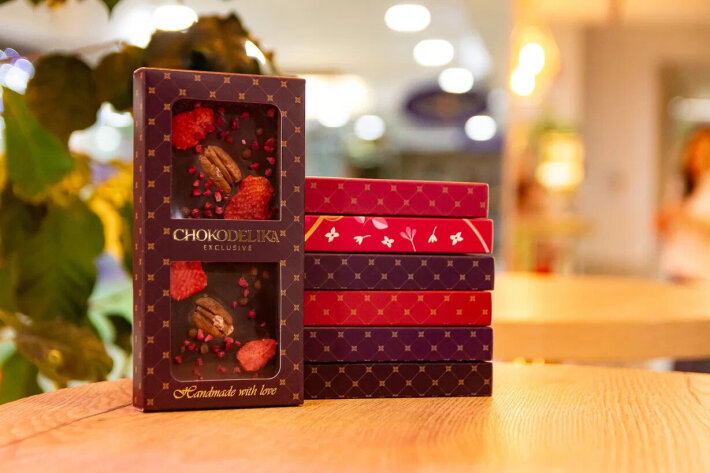 Шоколад тёмный «Клубника, пекан, малина»