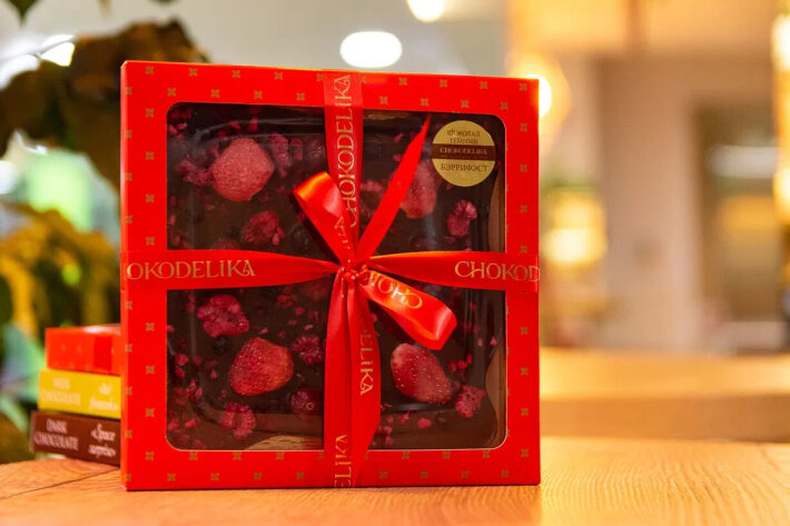 Шоколад «Тёмный» с украшением Беррифест