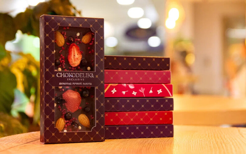 Шоколад тёмный «Миндаль, смородина, малина»