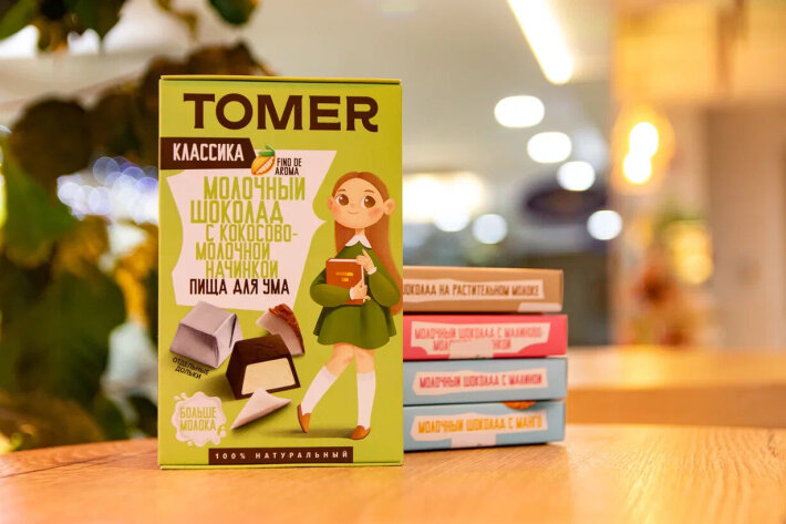 Шоколад молочный «Tomer» с кокосово-молочной начинкой