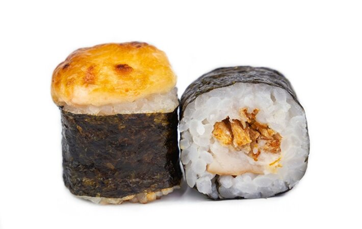 Запечённый ролл «Классика» с курицей и криспи