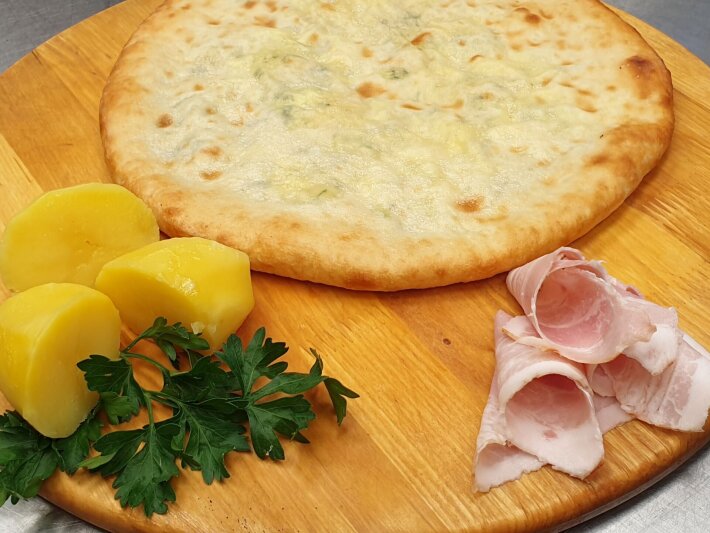 Пирог картофельный с грудинкой