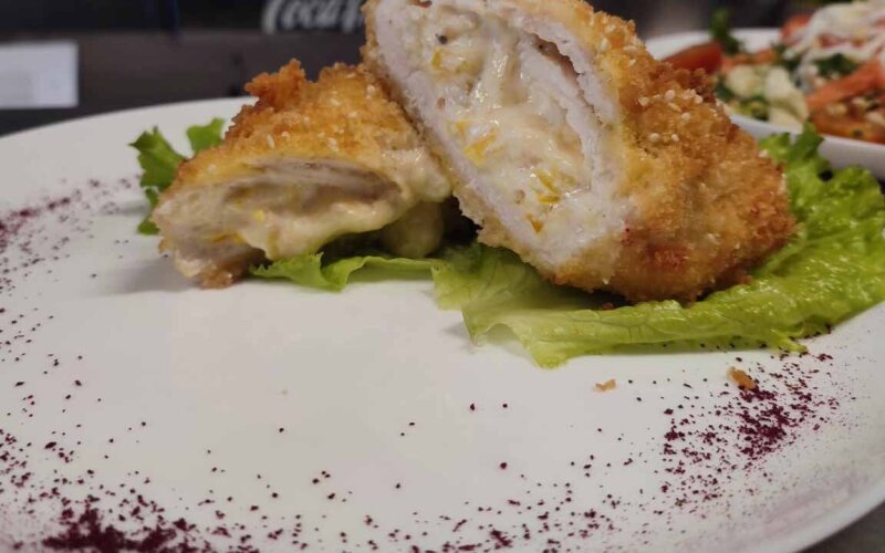 Рулетики куриные со сладким перцем