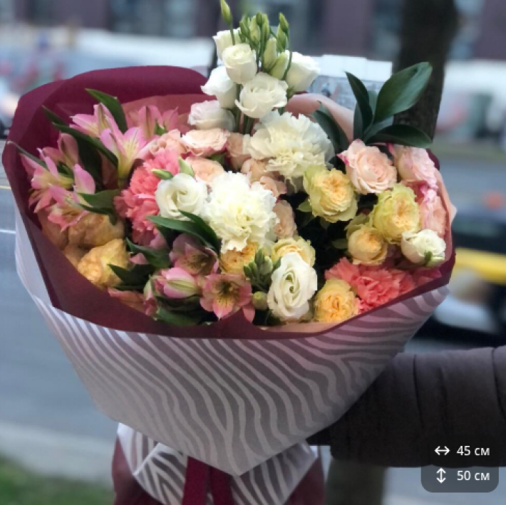 Букет «Магия» 113 из эустом, диантусов, альстромерий и кустовой розы