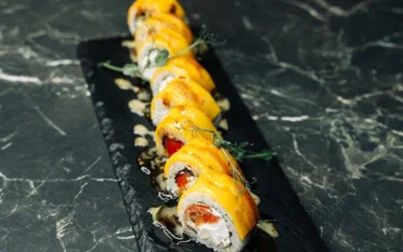 Ролл в сыре  «Чеддер» с креветкой