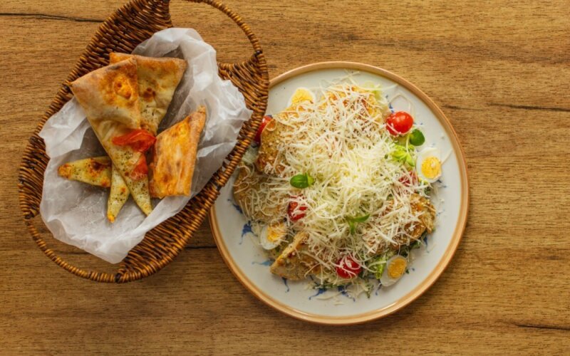 Цезарь с  курицей