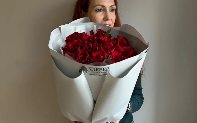 Букет из 11 красных роз
