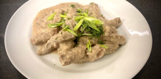 Печень по-строгановски