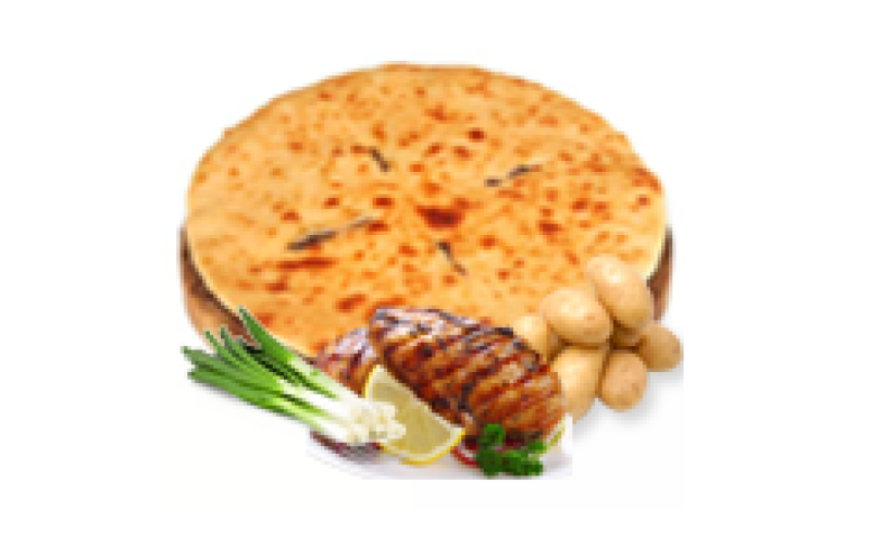 ЗАКРЫТЫЙ ПИРОГ С РУБЛЕНОЙ КУРИЦЕЙ, ЗЕЛЁНЫМ ЛУКОМ И КАРТОФЕЛЕМ
