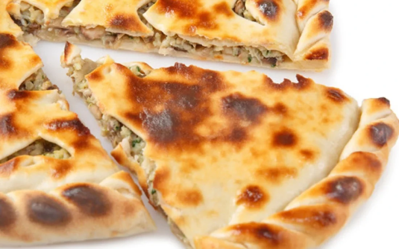 ЗАКРЫТЫЙ ПИРОГ С КУРИЦЕЙ И ГРИБАМИ