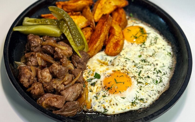 Сковородка «Свинина с картошкой»