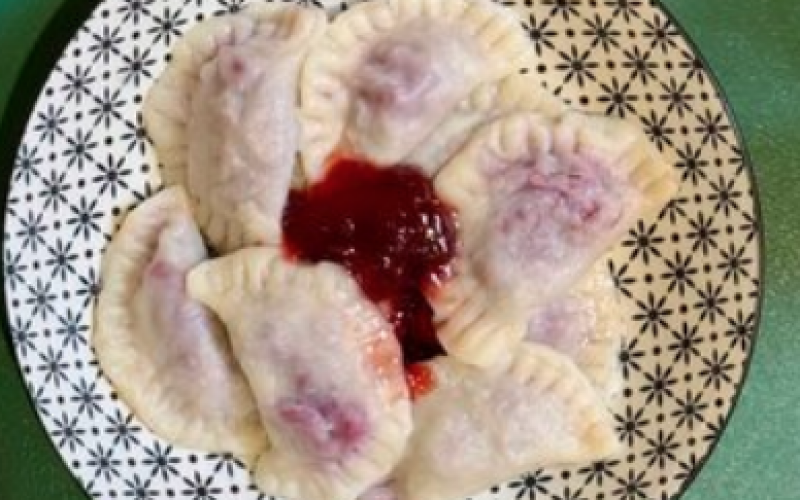Вареники с клубникой