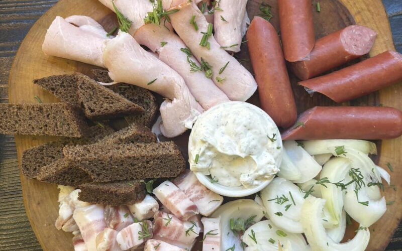 Тарелка мясная по-деревенски
