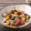 Салат со свеклой, руколой и козьим сыром