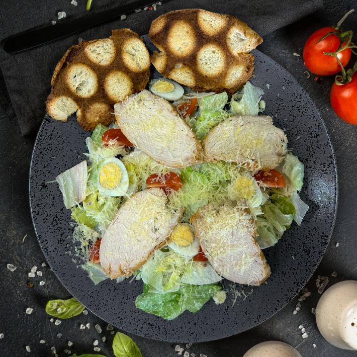 Салат «Цезарь с курицей»
