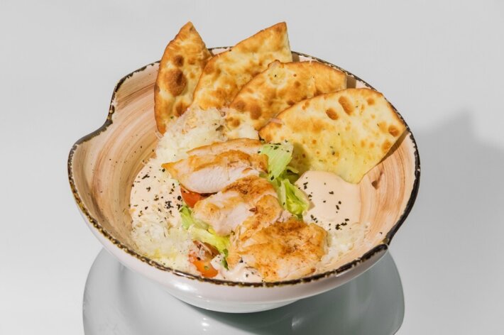 Цезарь с курицей