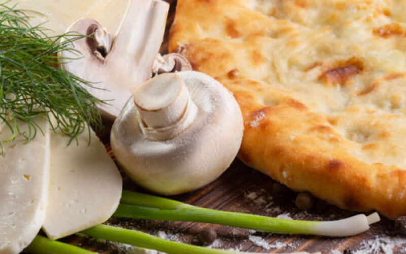 Пирог с сыром и грибами