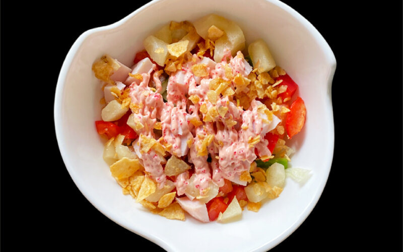 Салат с копченой курицей