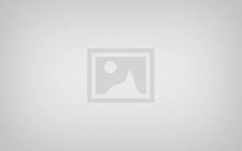 Салат с авокадо и свежих овощей