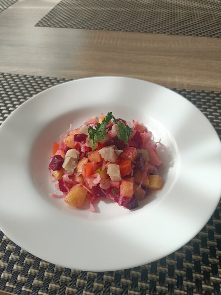 Винегрет овощной с сельдью и маслом растительным