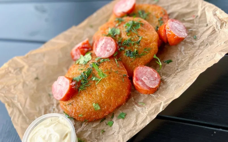 Драники с колбаской