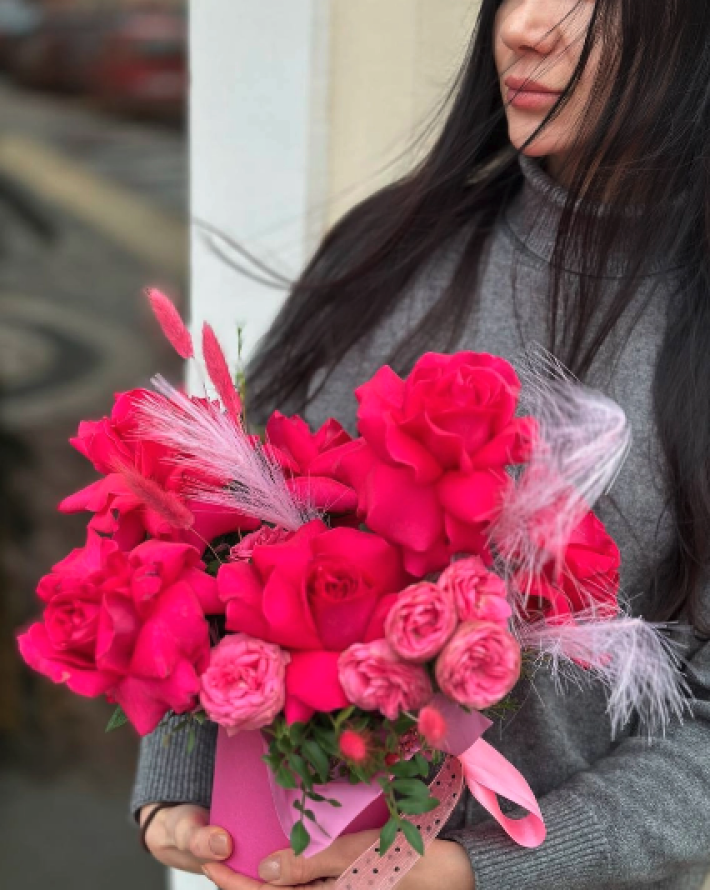 Шляпная коробка с французкими розами