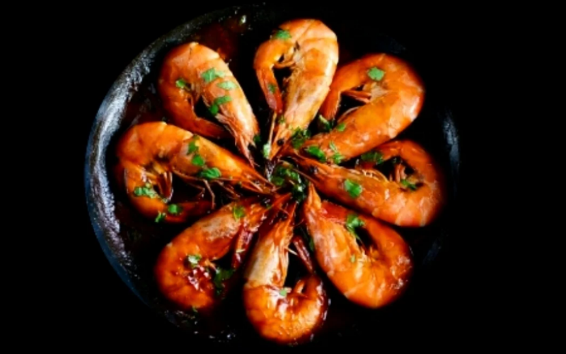 Креветки с лимоном