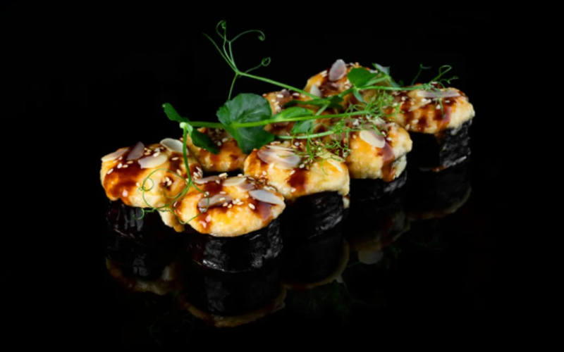 Запечённый ролл с креветками