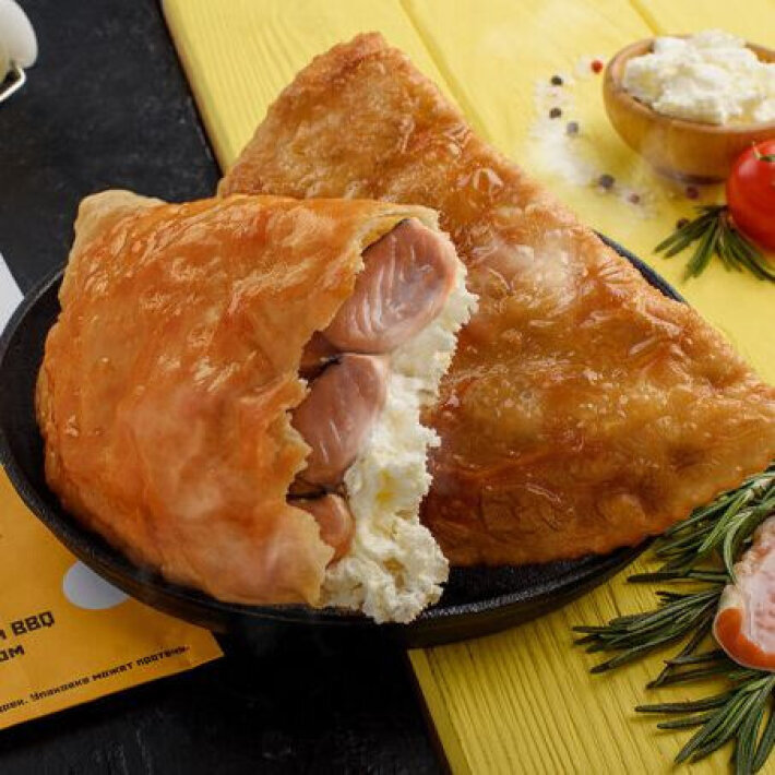 Чебурек с красной рыбой и творожным сыром