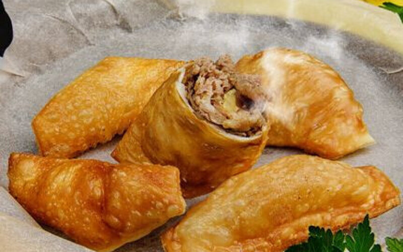 Мини чебуреки с говядиной и свининой