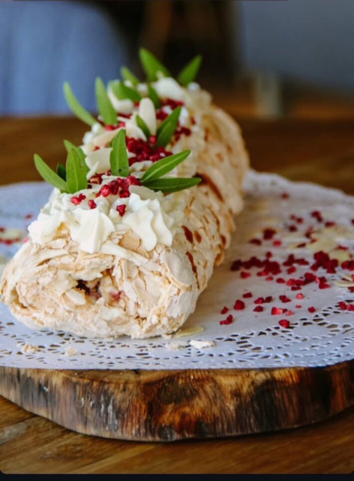 Меренговый рулет