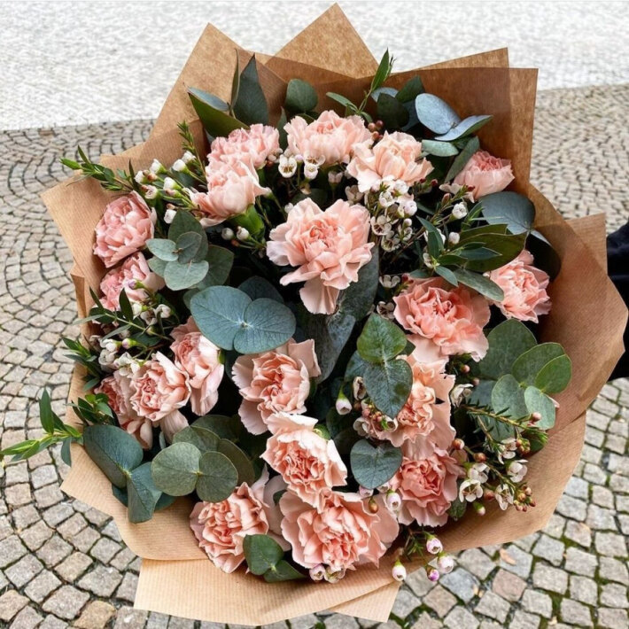 Букет из гвоздик № 1