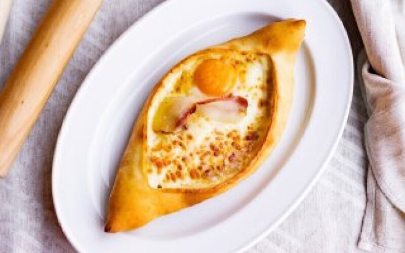 Хачапури с беконом