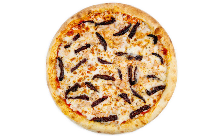 Пицца «Курочка с вялеными помидорами»