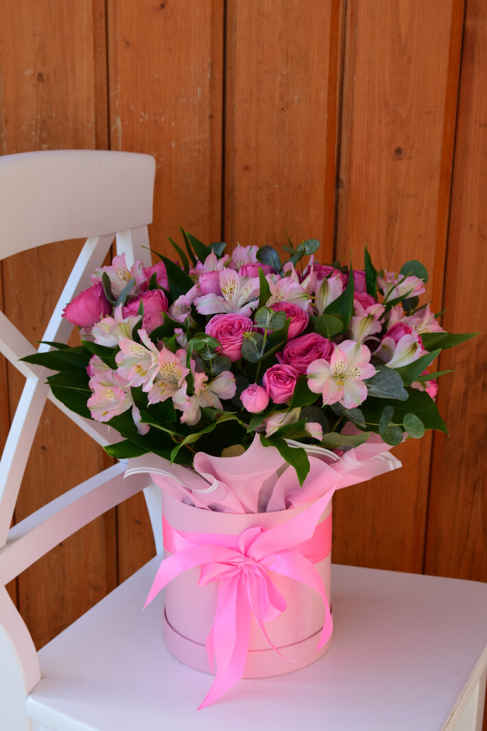 Композиция в коробке «Важность момента»