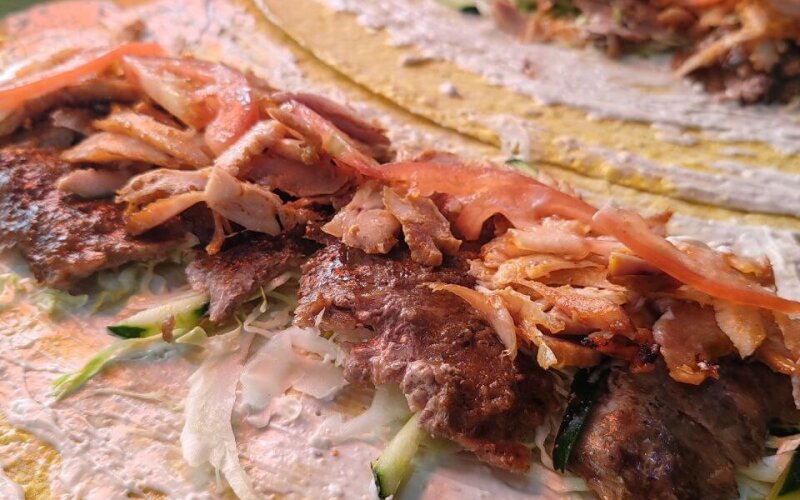 Шаурма с курицей и свининой M