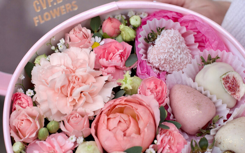 Strawberryb box (предзаказ за 3 часа)