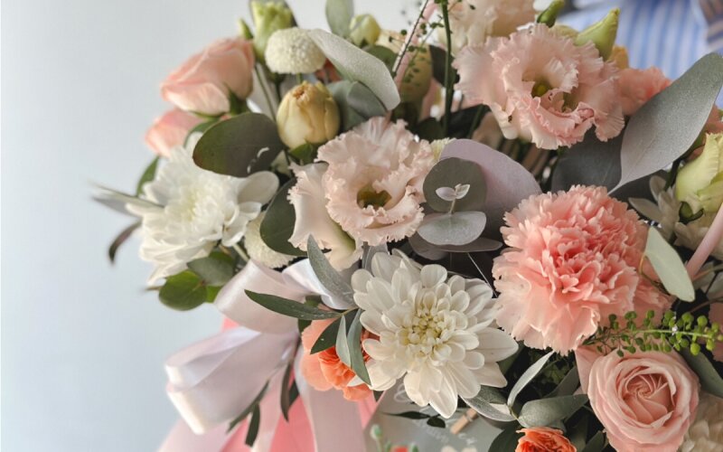 Цветочная композиция в сумочке