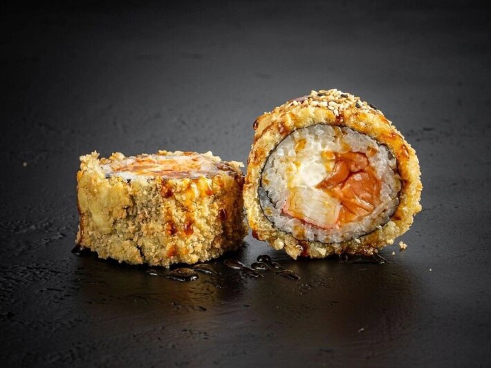 Жареный с лососем