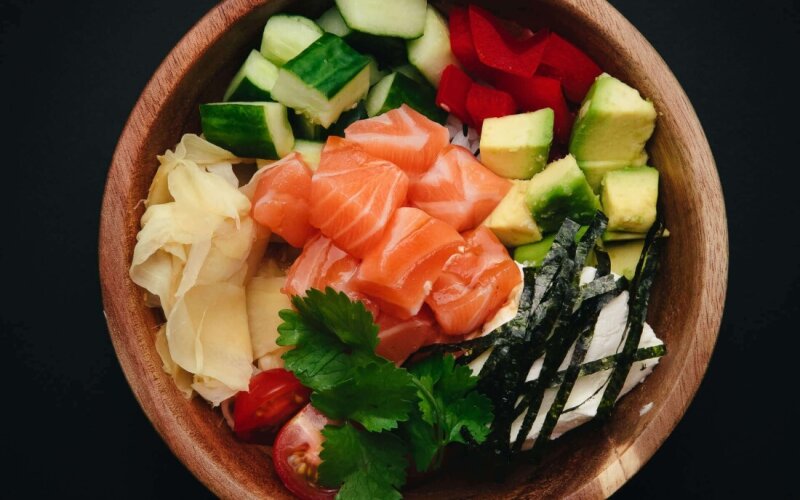 Поке с лососем