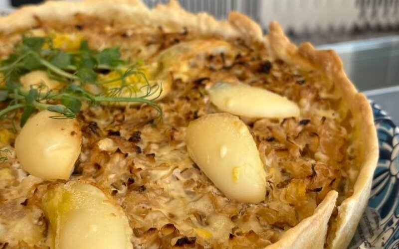 Киш овощной с капустой
