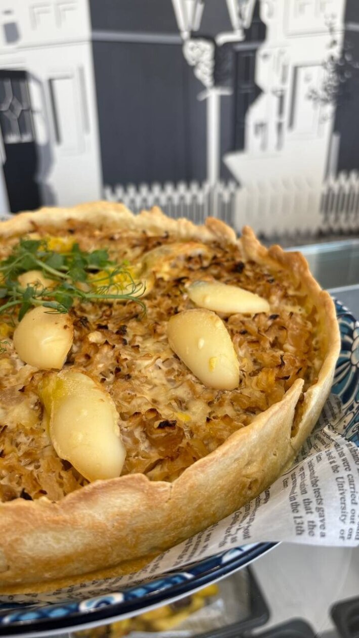 Киш с грибами и курицей