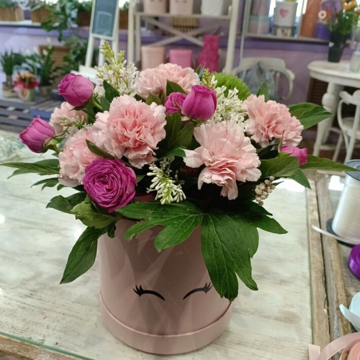 Композиция в коробке