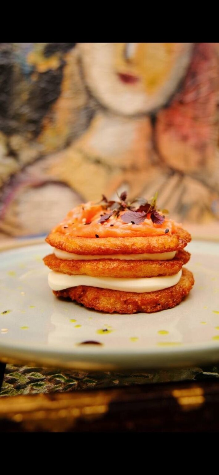 Драники с лососем и сливочным сыром